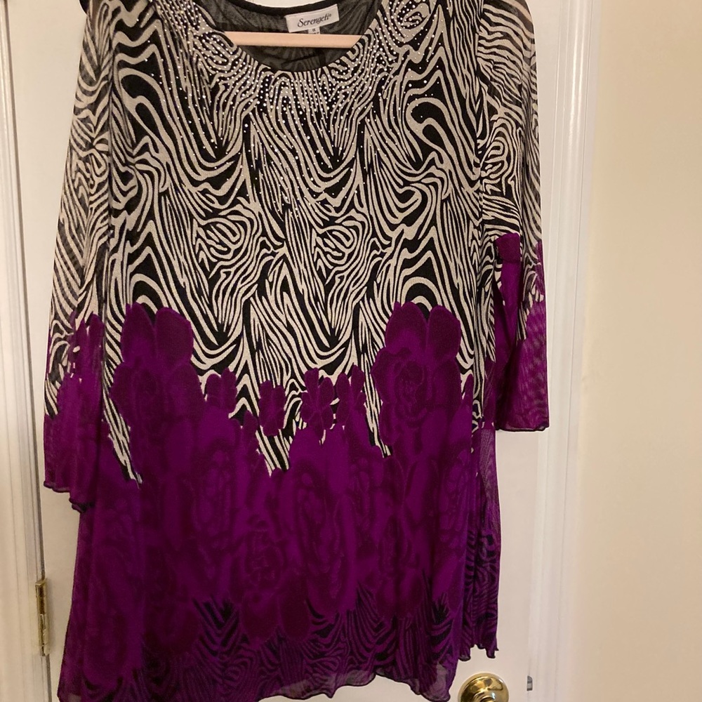 Gorgeous Serengeti Top